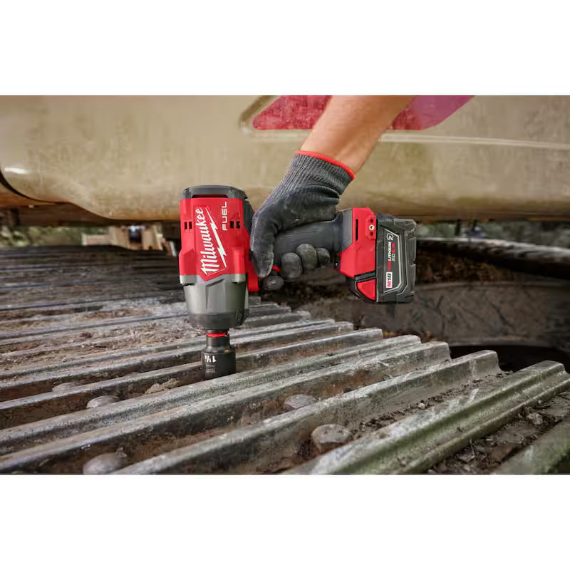 18V Lithium-Ion Brushless Cordless 1/2 in. Impact Wrench Kit X738