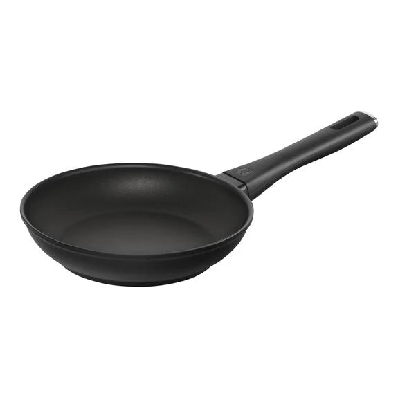 4pc Fry Pan Set with Universal Lid Z898