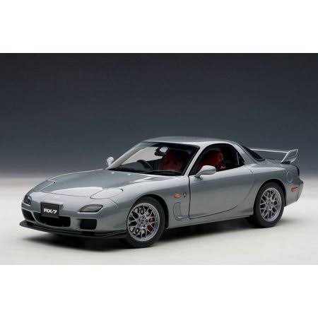 1/18 Diecast Car Model J65354