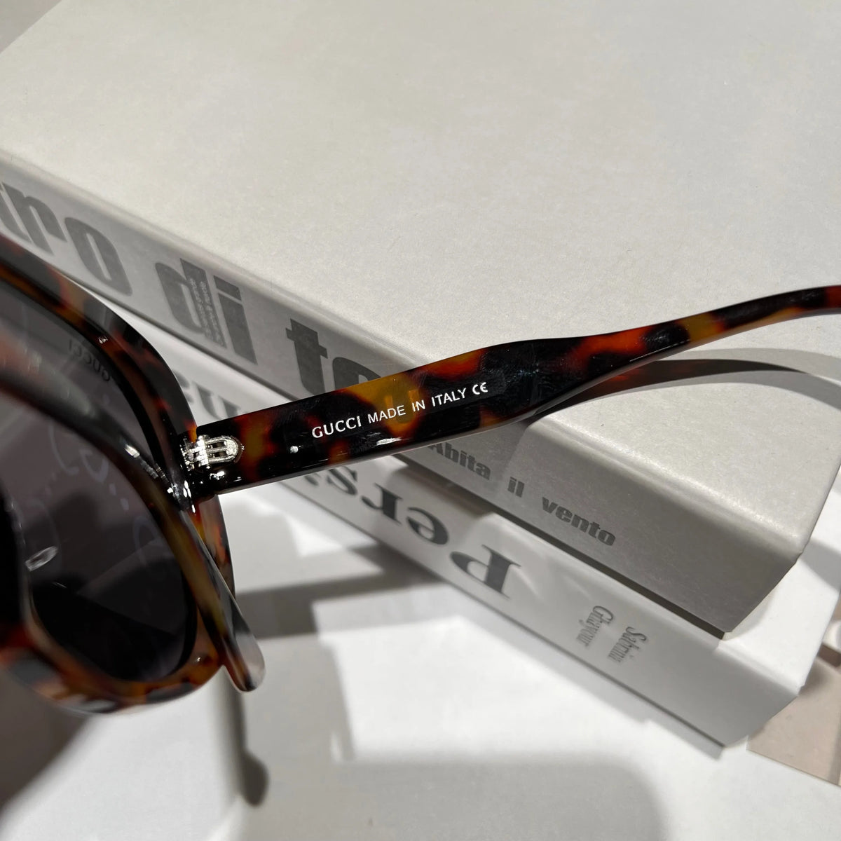 Sunglasses O429