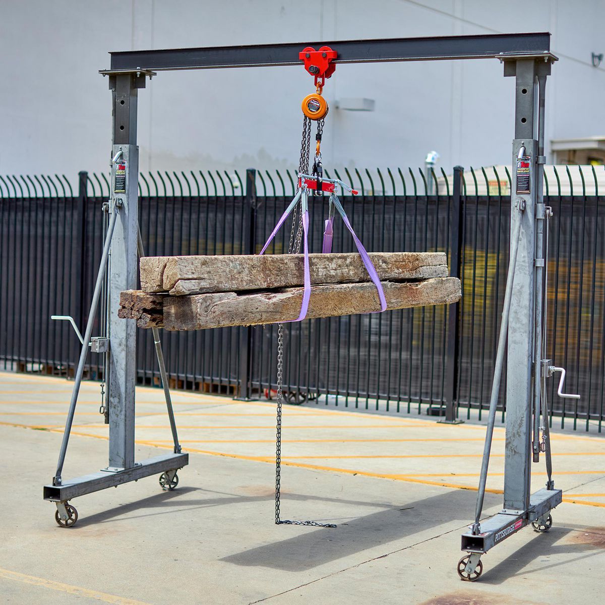 1 Ton Telescoping Gantry Crane M857426