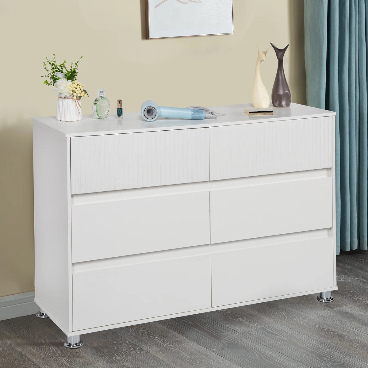 White 6 Drawer Wood Dresser G863321