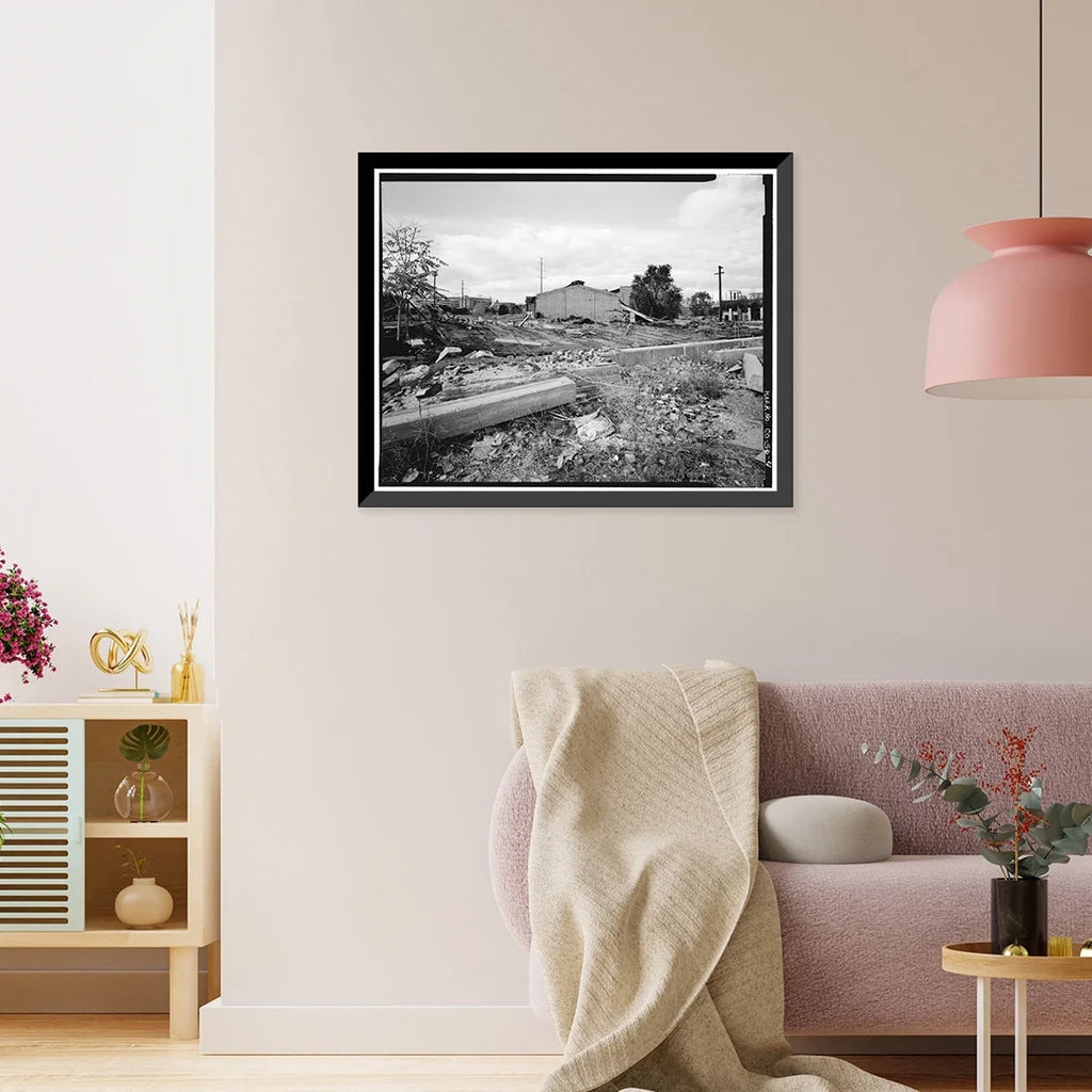 Framed Print 17-7/8" x 21-7/8" R3911