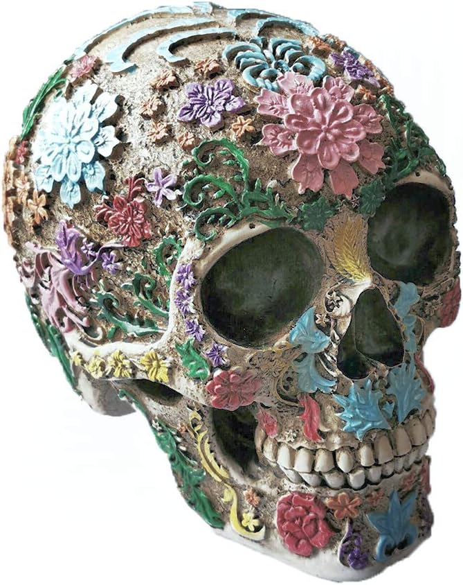 Resin Skull Statue R753