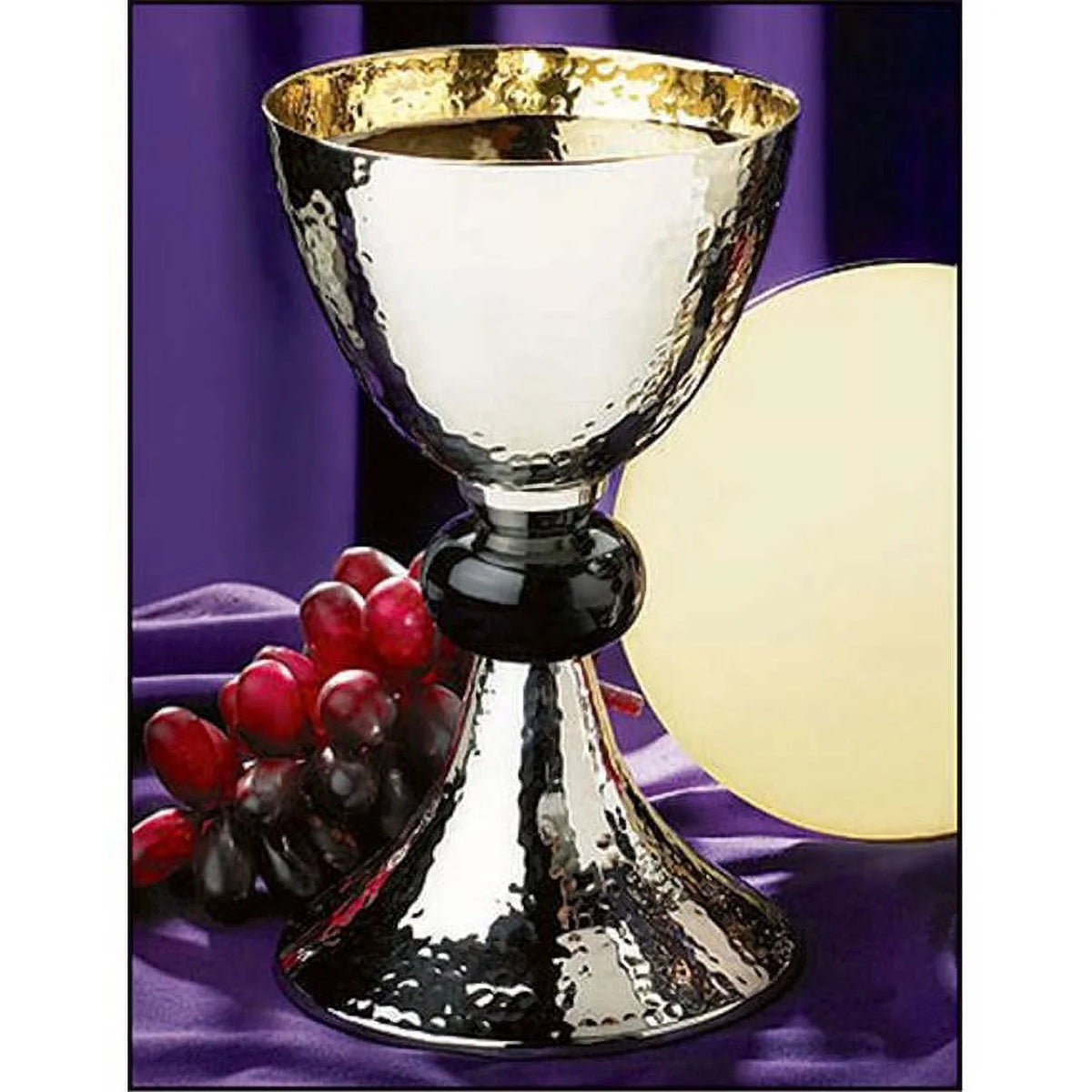 Hammered Chalice with Paten Y570978