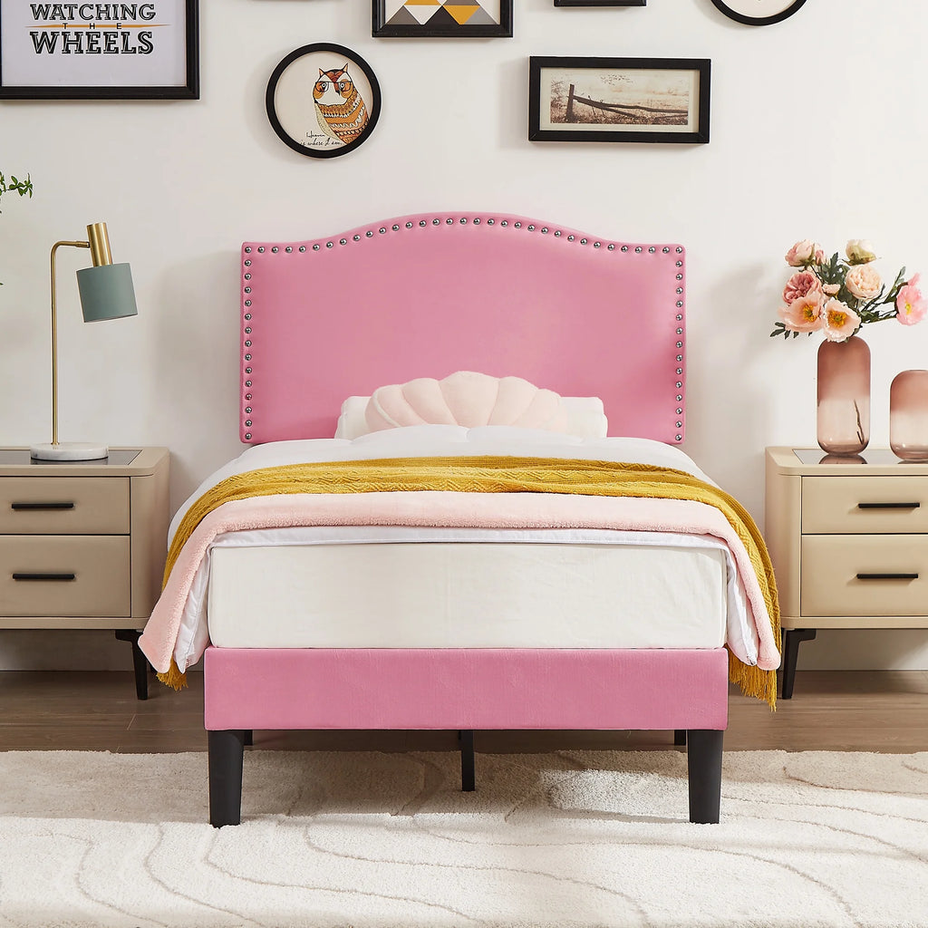 Queen Upholstered Platform Bed with Adjustable Headboard B20721