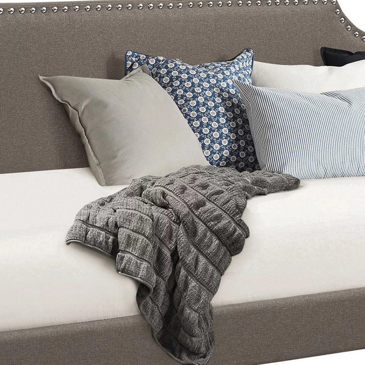 Gray Fabric Upholstered Daybed R21436