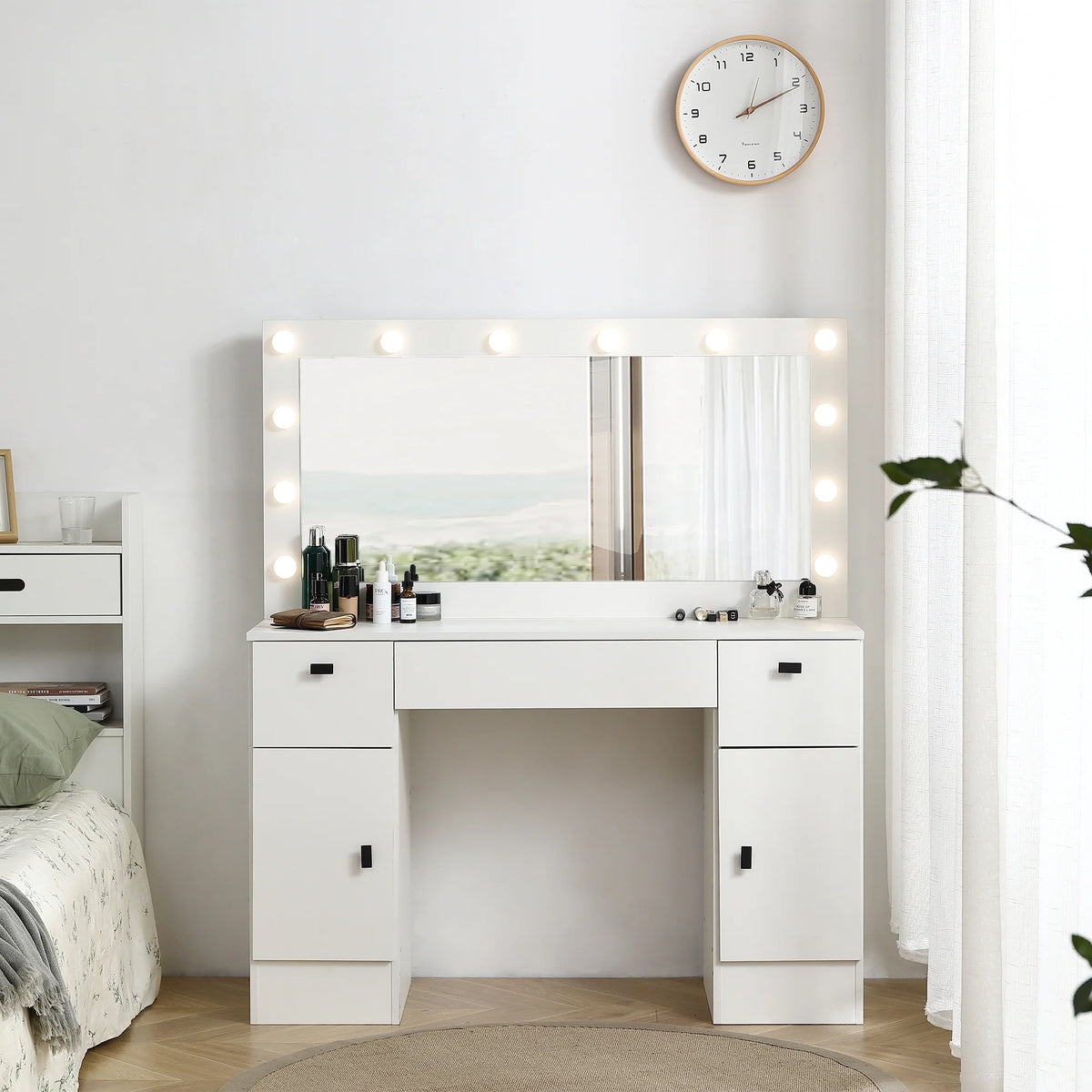 White Makeup Vanity Table with Lighted Mirror and 3 Drawers M968